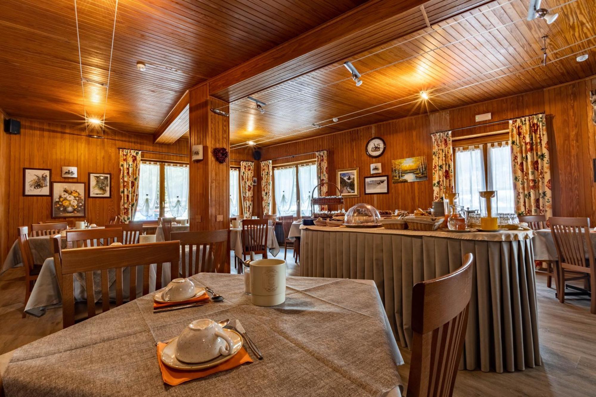 Hotel Le Campagnol Champoluc Exterior foto